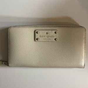 Kate Spade Wallet (Off-White)